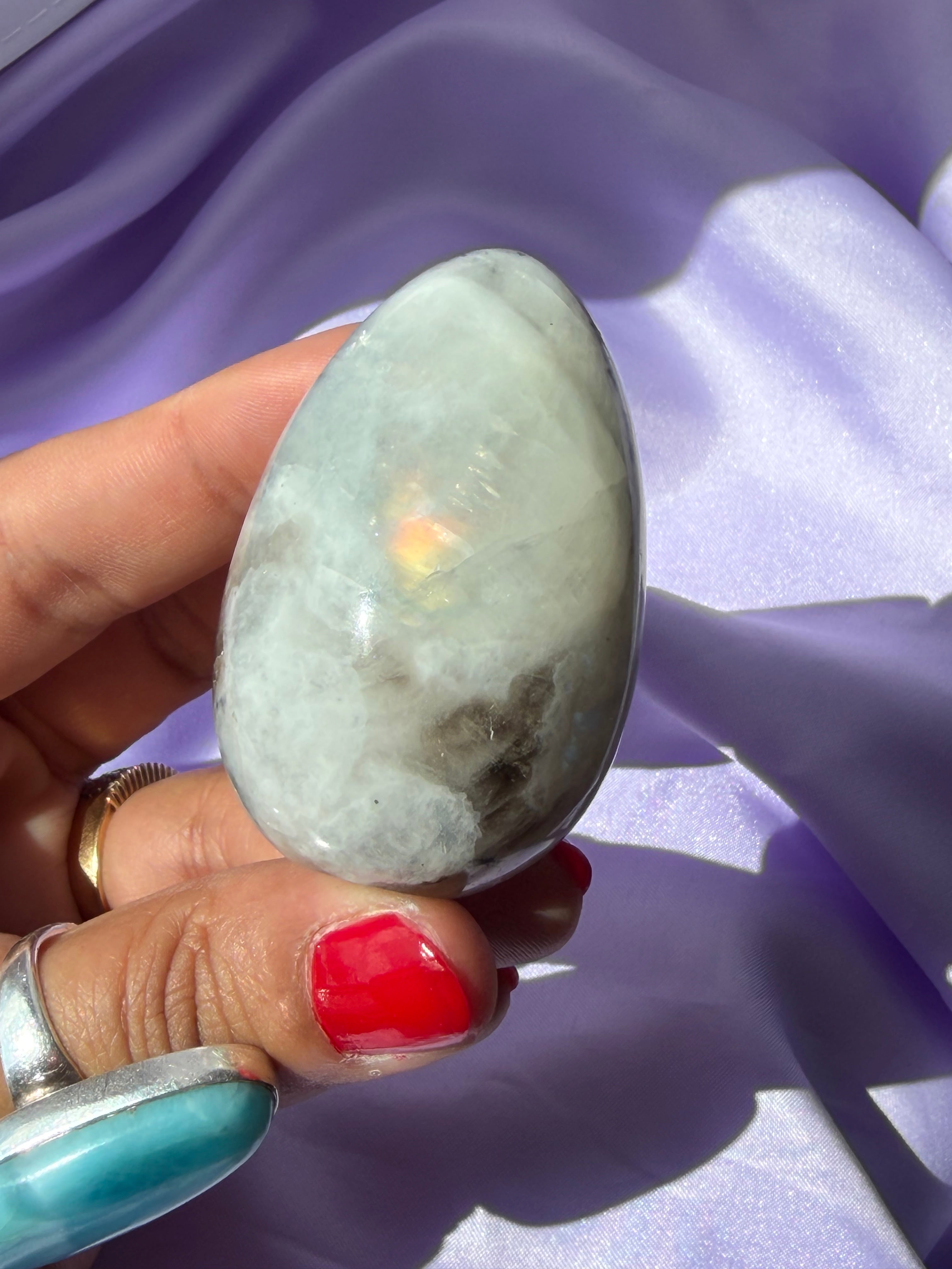 Premium Flashy Rainbow Moonstone Egg – Natural Crystal Display Piece from India, D