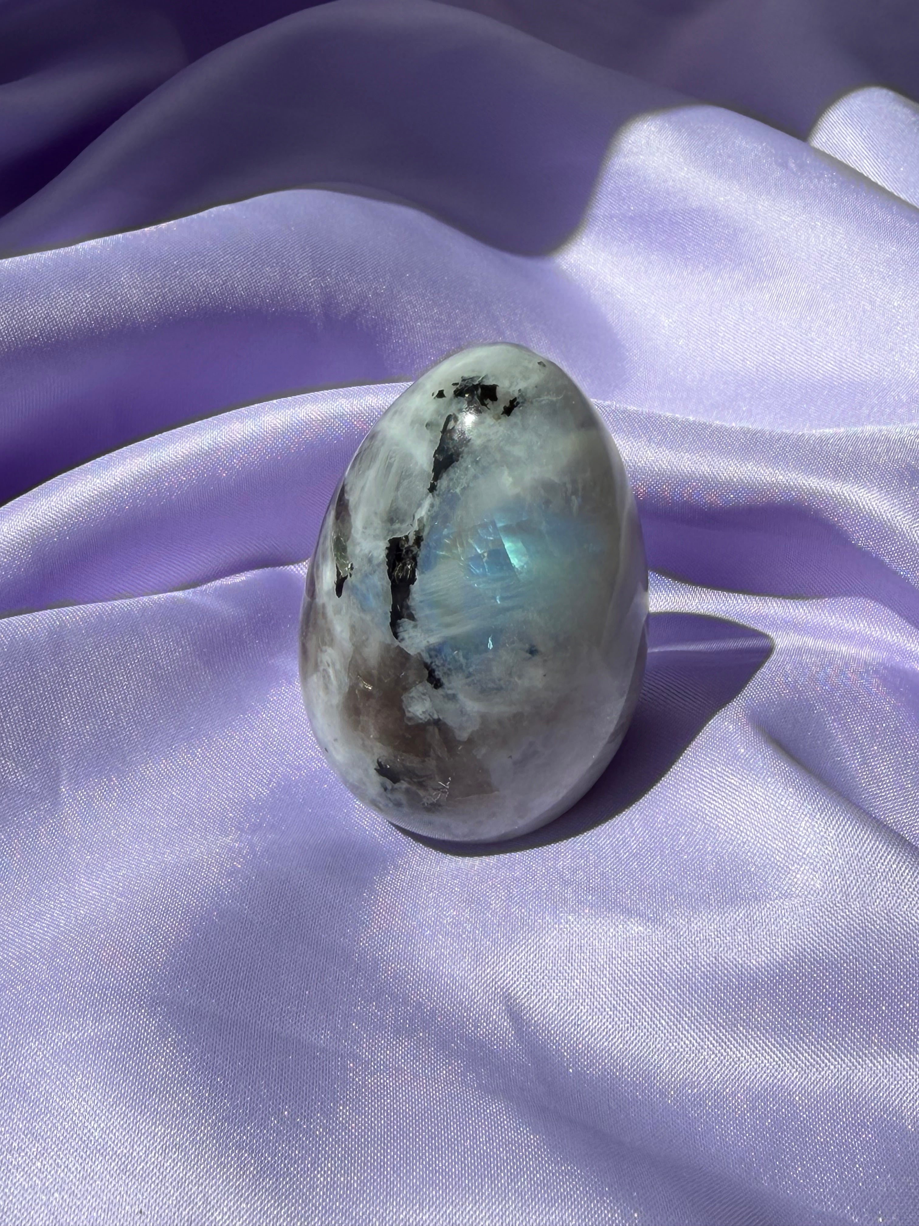 Premium Flashy Rainbow Moonstone Egg – Natural Crystal Display Piece from India, D