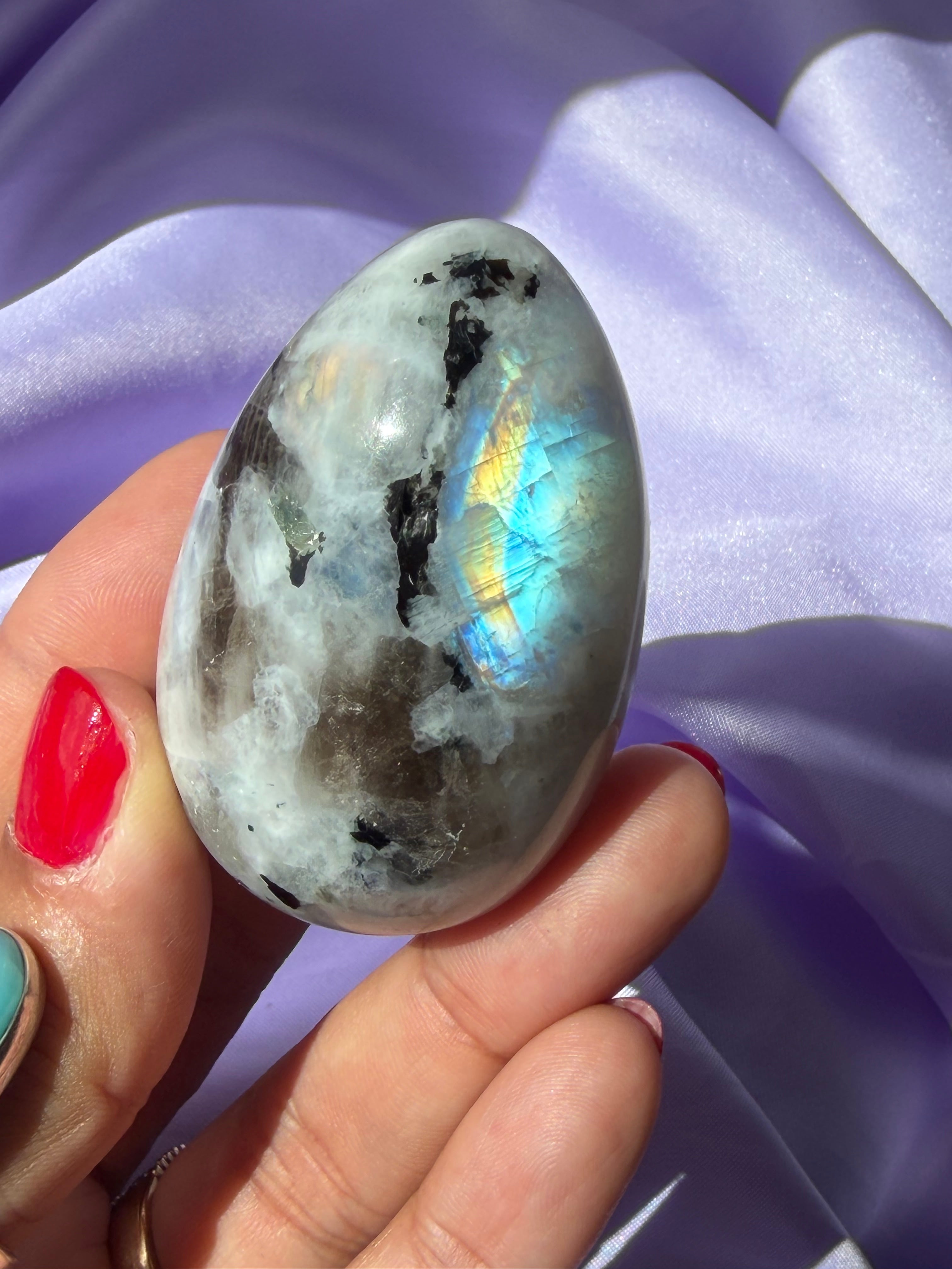 Premium Flashy Rainbow Moonstone Egg – Natural Crystal Display Piece from India, D