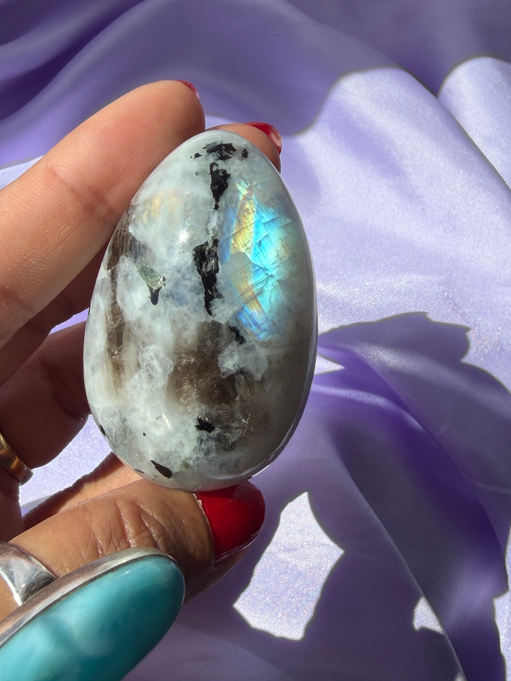 Premium Flashy Rainbow Moonstone Egg – Natural Crystal Display Piece from India, D
