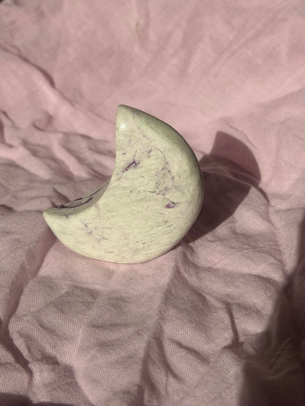 Rare Kammererite Standing Moon from Turkey, e